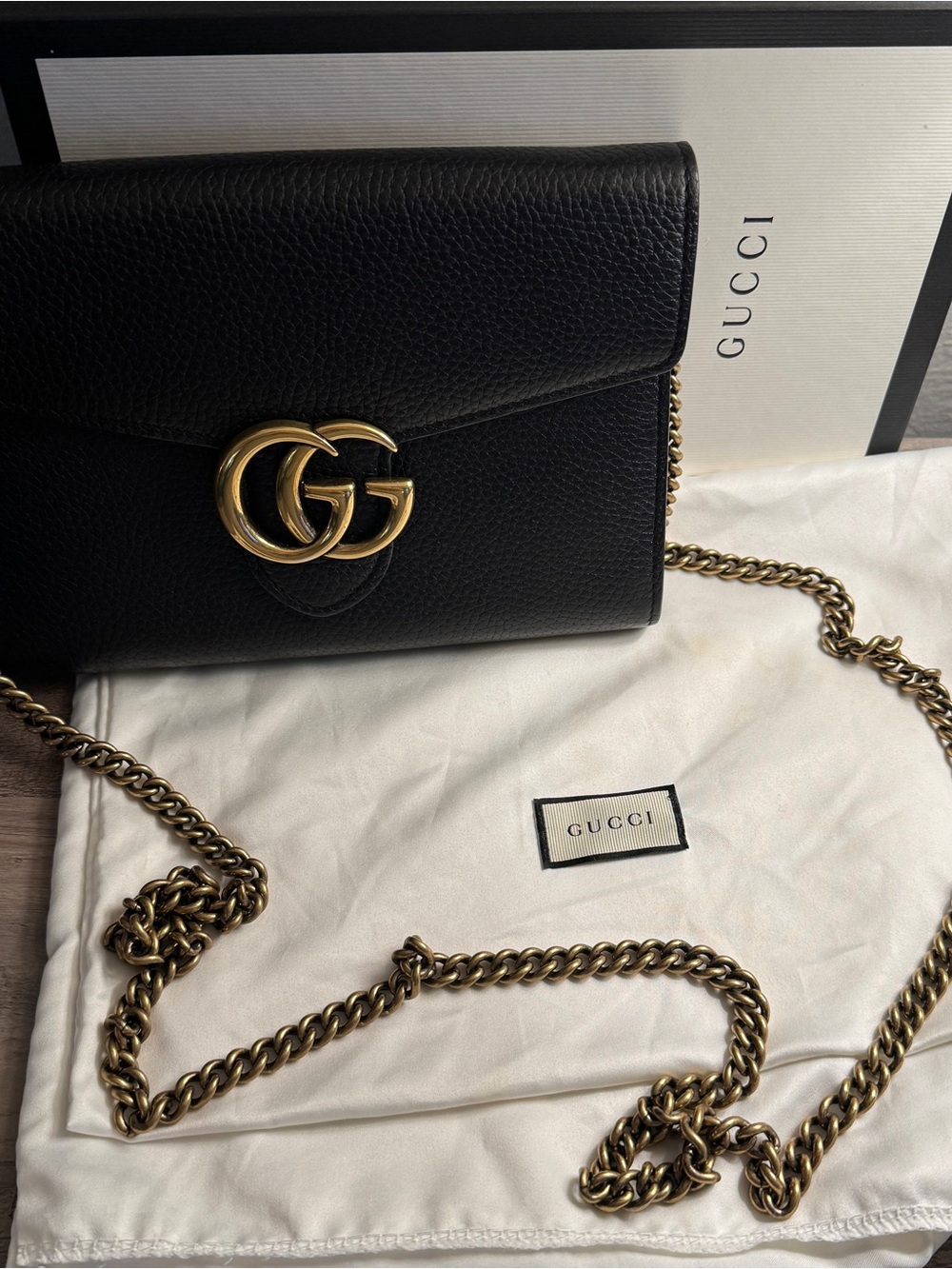 Authentic GG Gucci Marmont Wallet on Chain full set